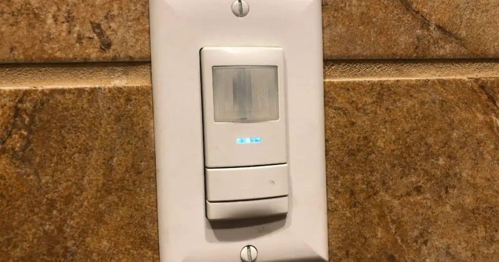 Sensor light switch