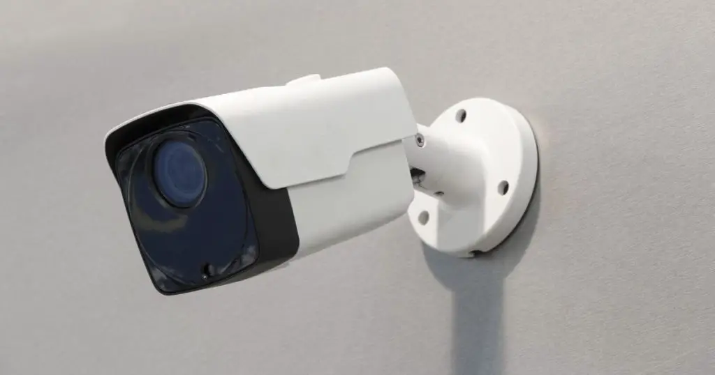 Wireless surveillance camera